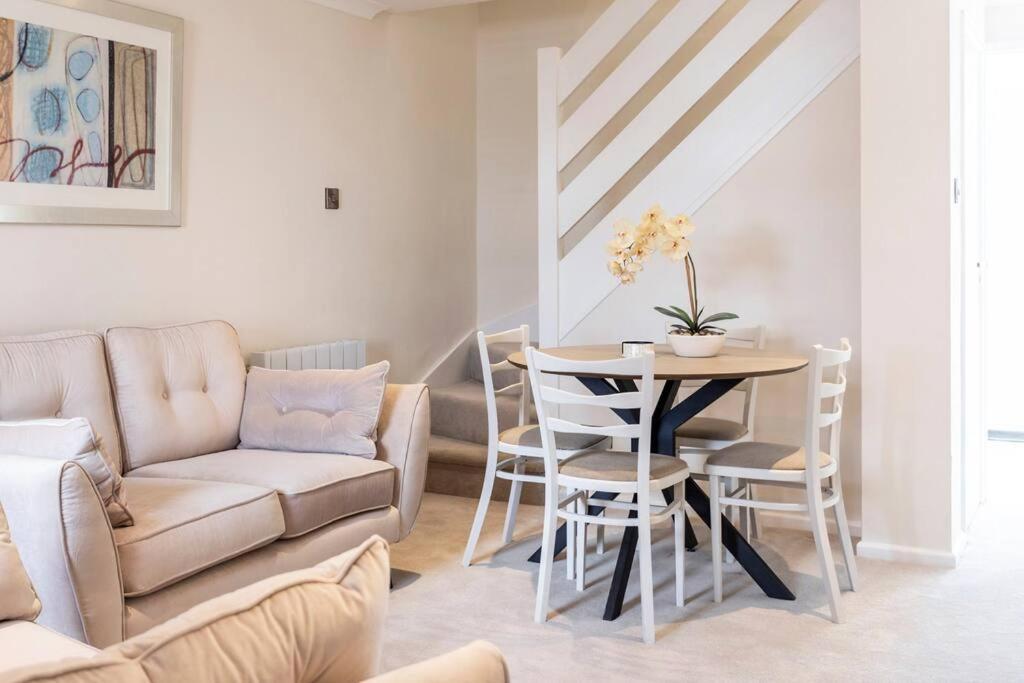 'The Cobbles' - Central, Stylish, Garden, Views Skipton Extérieur photo