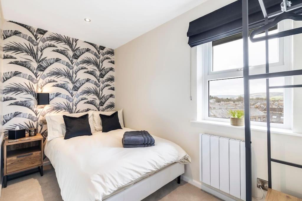 'The Cobbles' - Central, Stylish, Garden, Views Skipton Extérieur photo